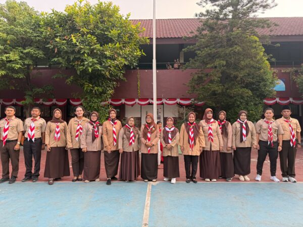 SDN Pisangan Timur 11 Selenggarakan Upacara Peringatan Hari Pramuka ke-65