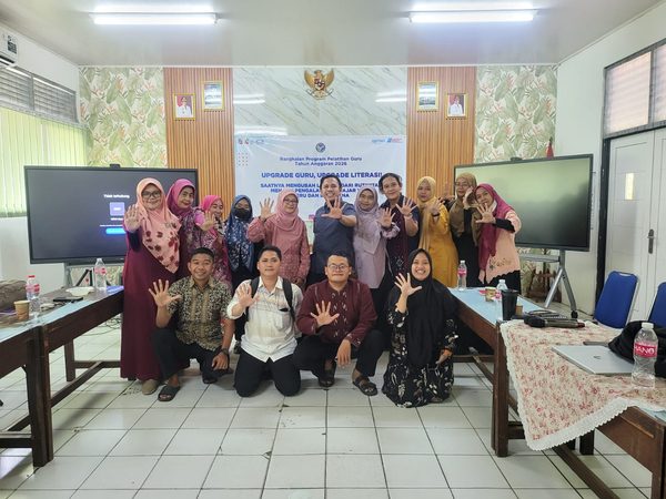 Semangat Tanpa Batas! Guru SDN Pisangan Timur 11 Ikuti Pelatihan Peningkatan Kompetensi Literasi
